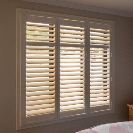 Stylish Window Shutter Blinds for Modern Home Interiors