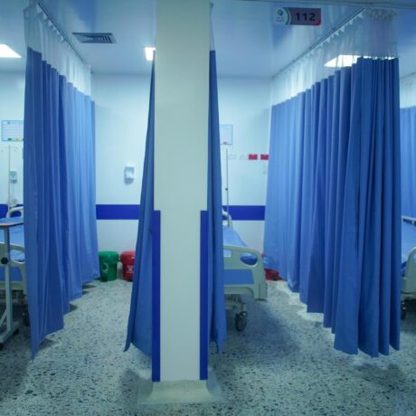 Durable Hospital Curtains for Privacy and Hygiene